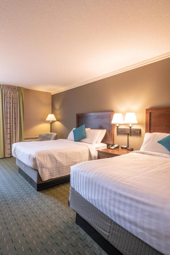 University Place Hotel & Conference Center image