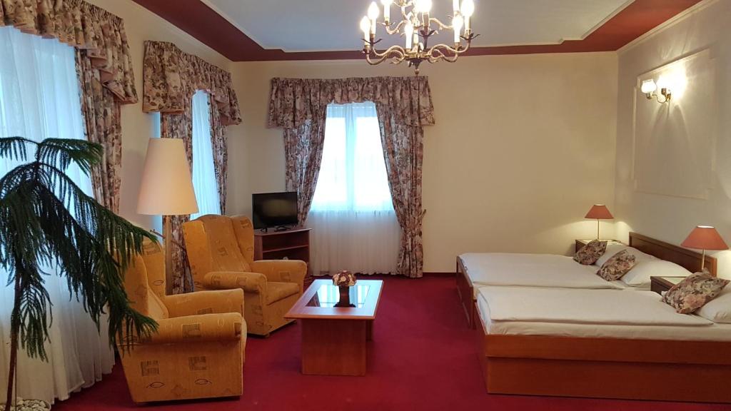 Сьюит (Улучшенный номер-студио), Отель Eurohotel