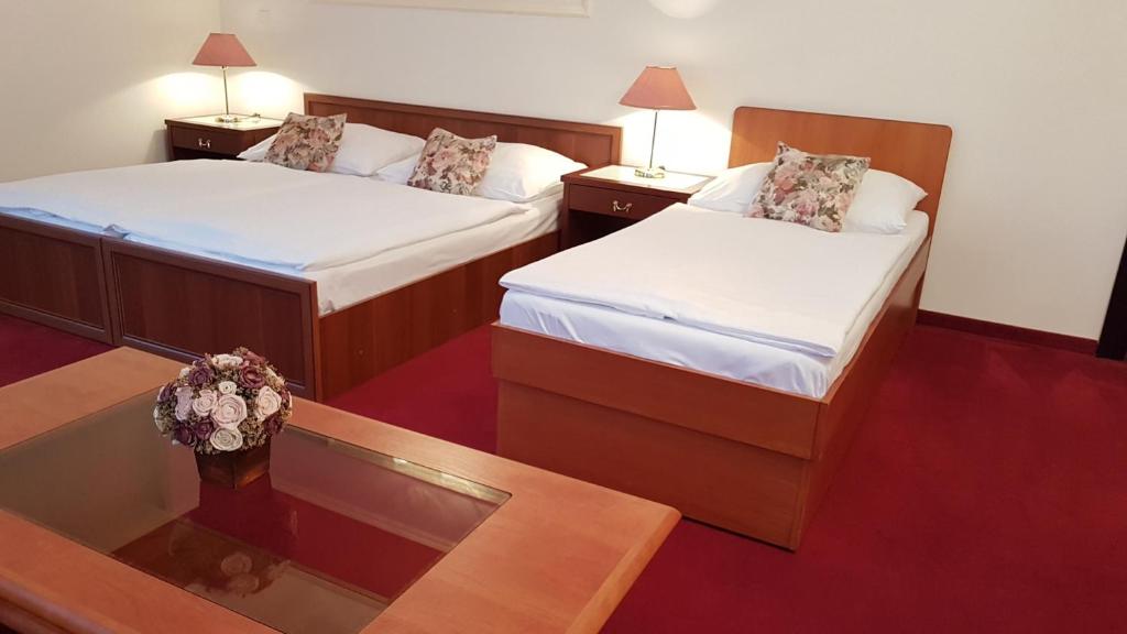 Сьюит (Улучшенный номер-студио), Отель Eurohotel