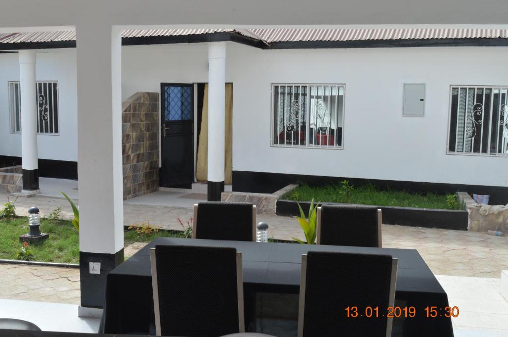 Sukuta Nema Guest House photo 4