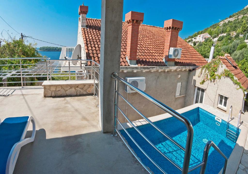 Holiday Home Ivanino photo 3