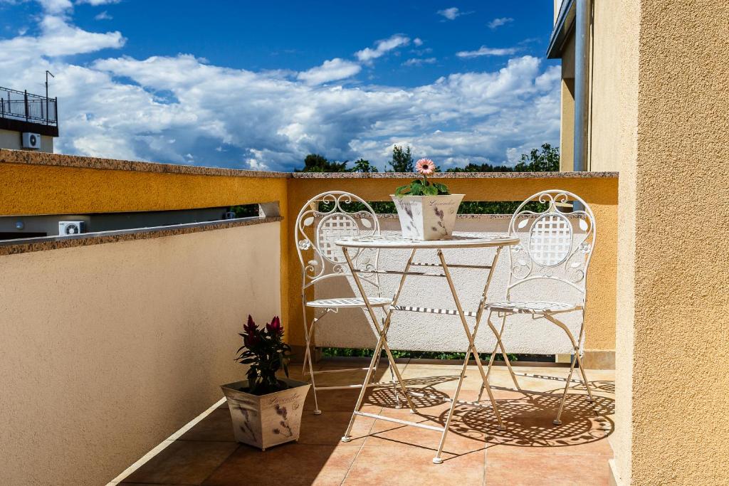 Sara Apartments Malinska photo 2