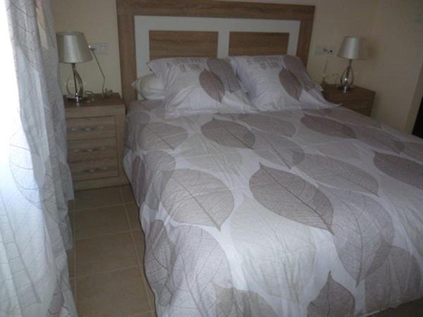 HL003 Luxury 3 Bedroom Detached villa with Private pool photo 2