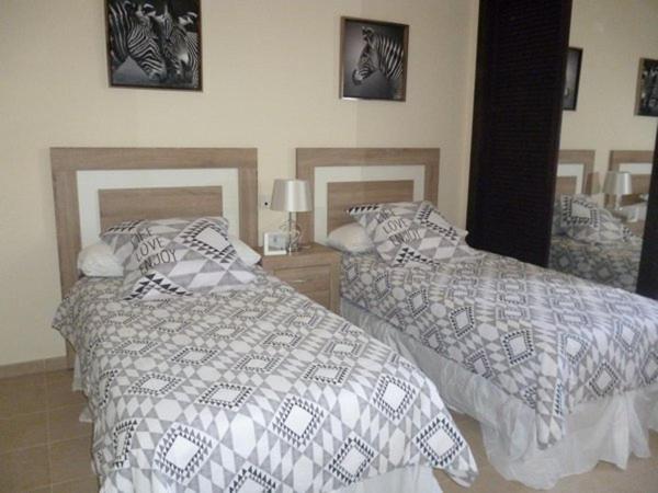 HL003 Luxury 3 Bedroom Detached villa with Private pool photo 3