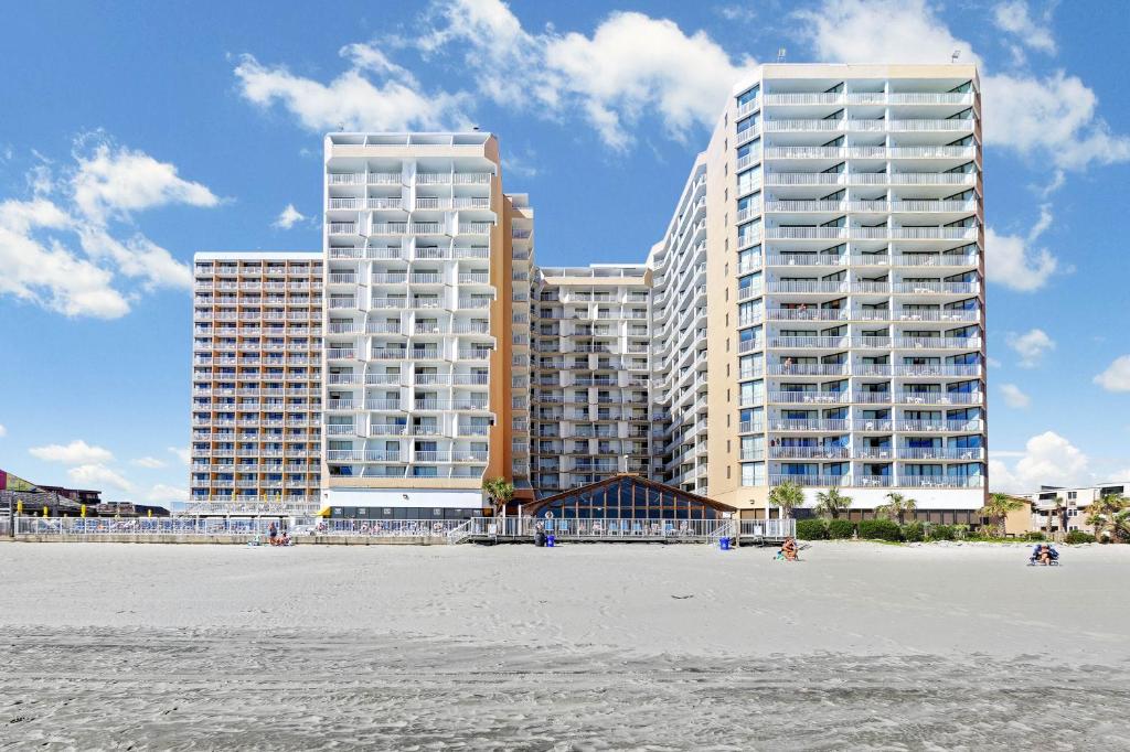 Sands Ocean Club image