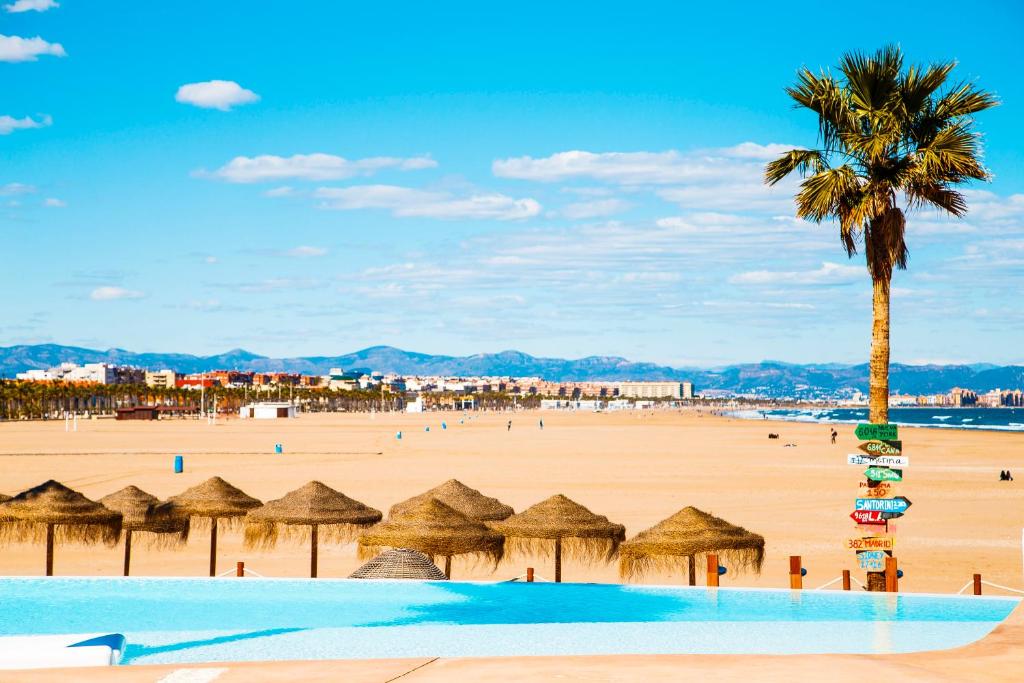 Apartment on the beach,pool,WiFi,garage,Valencia