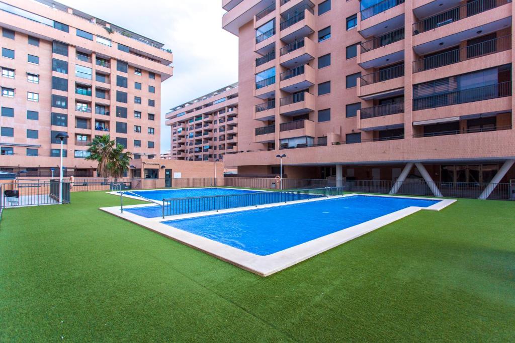 Apartment on the beach,pool,WiFi,garage,Valencia photo 2