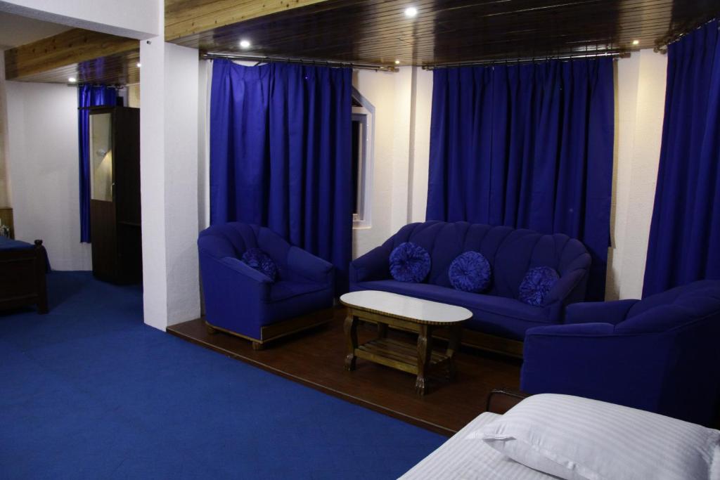 Трехместный (Трехместный номер с видом на горы), Hotel Paradiso