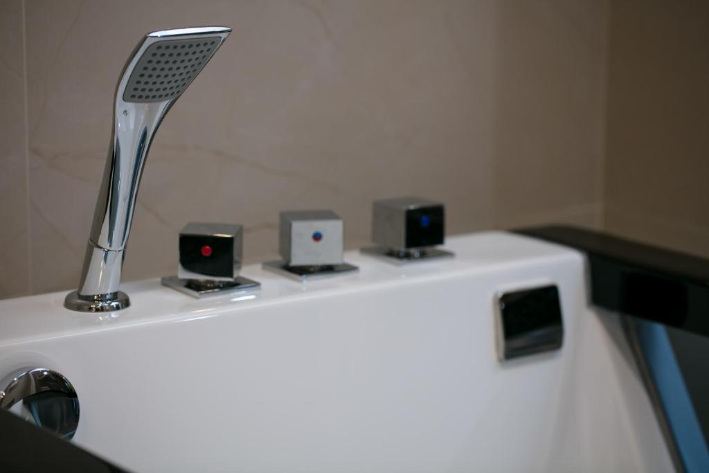 Ha Long Marina Hotel