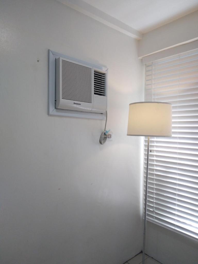Двухместный (Superior Double Room with Aircon), Courtyard Hotel