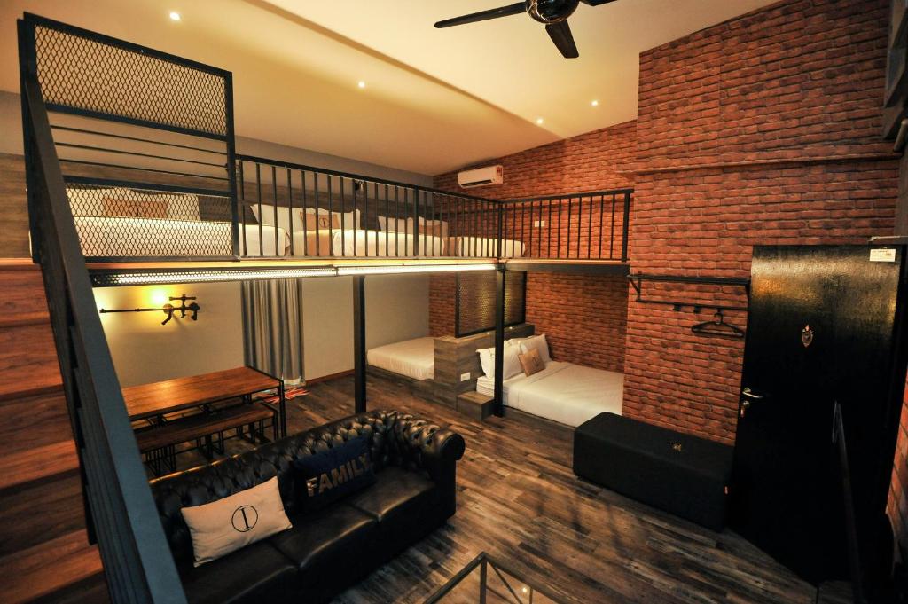 Iconic Suites & Pods Hotel photo 1