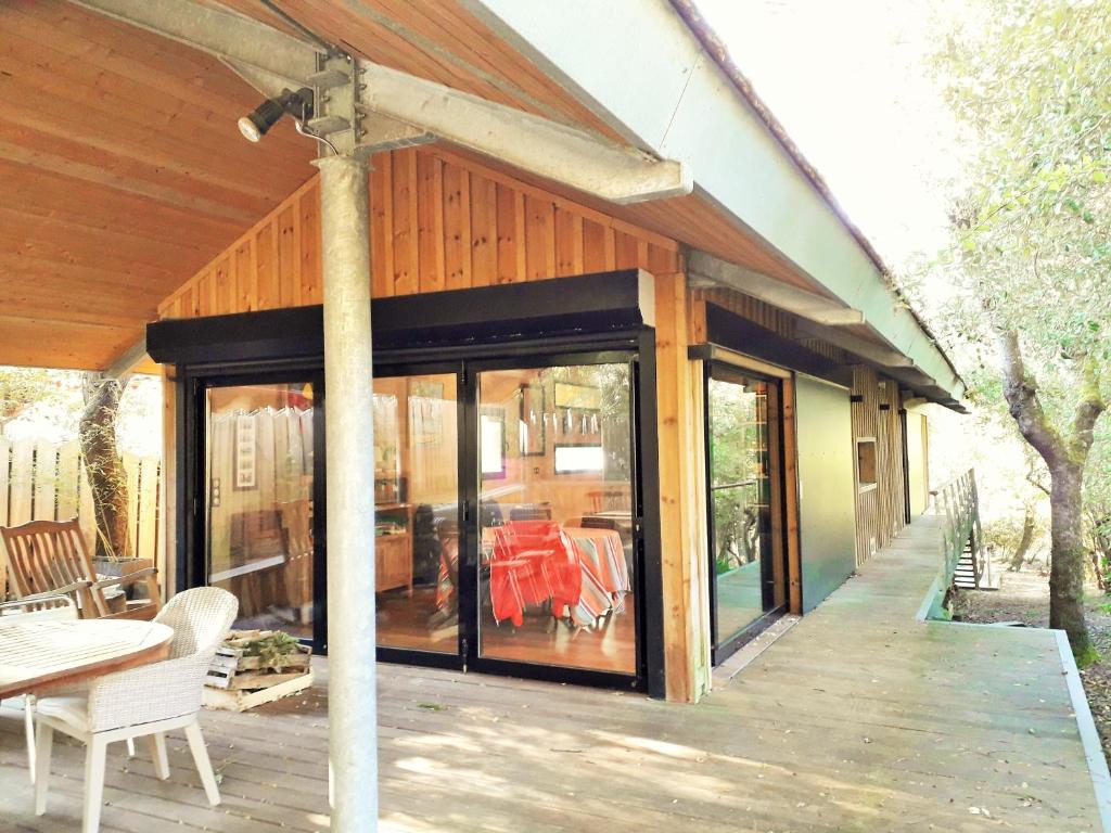 Maison Atypique Grande Terrasse au Calme photo 3