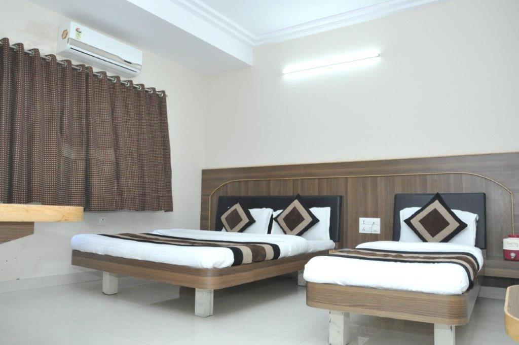 Hotel Nandnandan photo 4