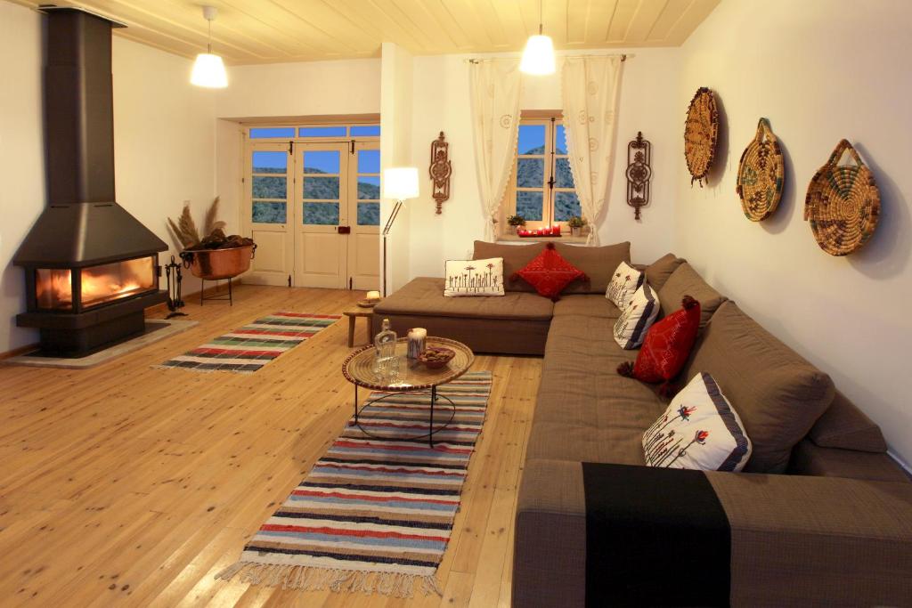 Kalopanayiotis Cottage photo 1