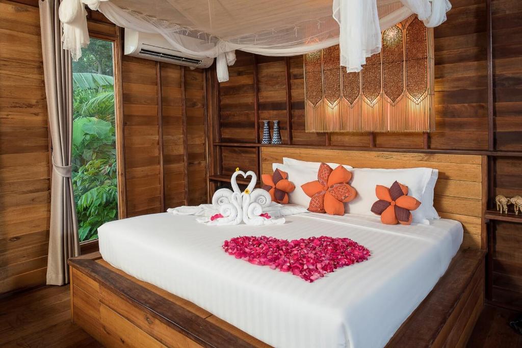 Serendipity Beach Resort Koh Lipe photo 1