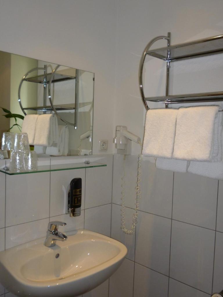 Трехместный (Трехместный номер), Hotel Budapester Hof