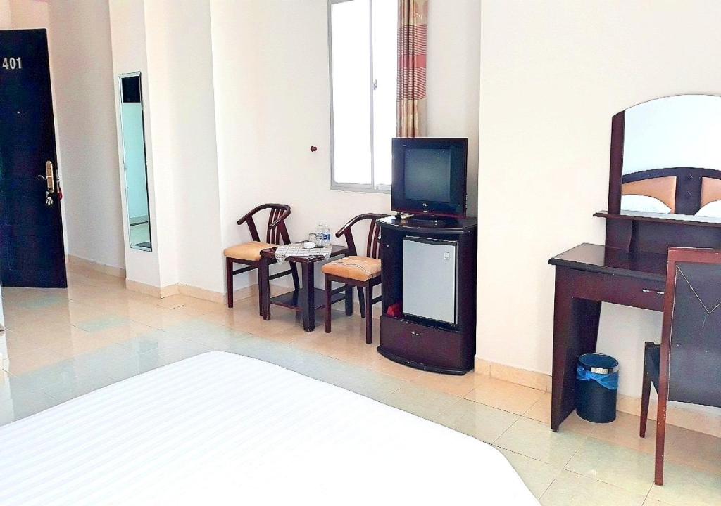 Трехместный (Стандартный трехместный номер), Long Beach Hotel