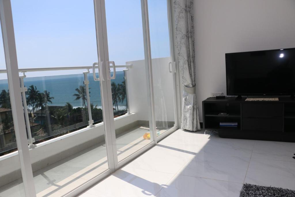 Lavinia Beach House photo 2