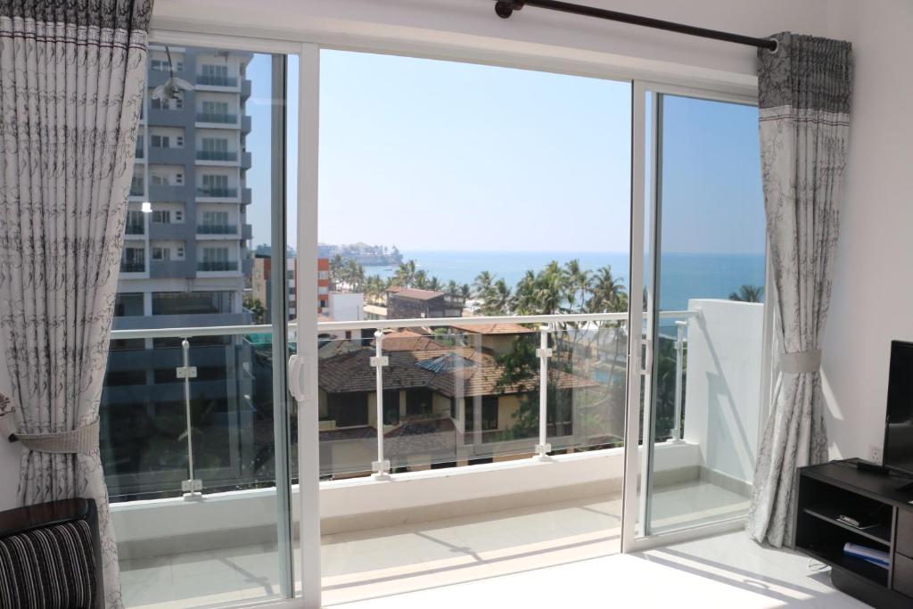 Lavinia Beach House photo 1