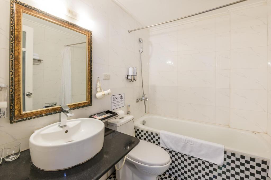 Четырехместный (Четырехместный номер Делюкс с окном), Hasu Hotel