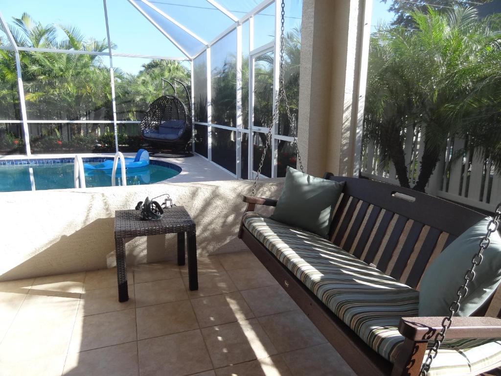 Luxury and the beach photo 3