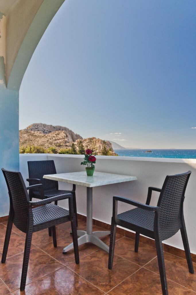 Montemar Studios & Apartments
