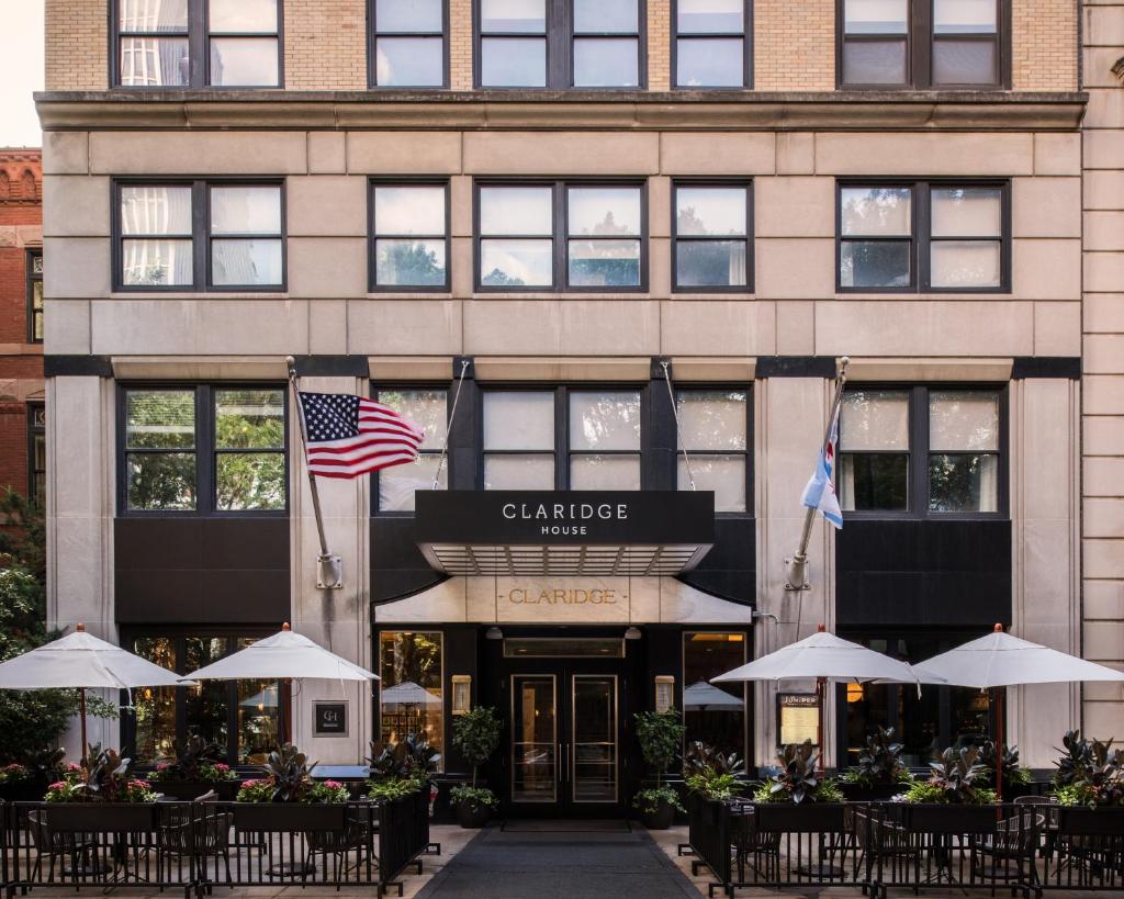 Claridge House photo 2