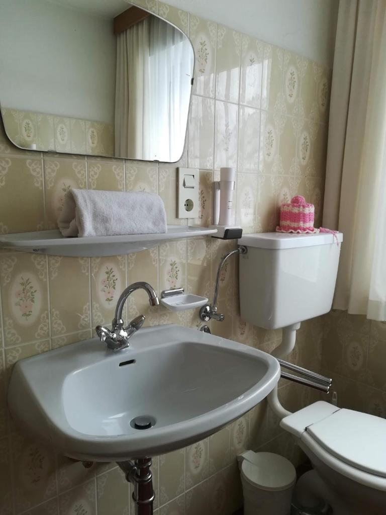 Двухместный (Двухместный номер с 1 кроватью и балконом), Haus Kristall