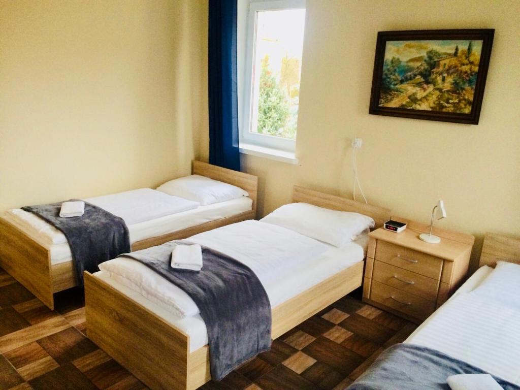 Pokoje Goscinne ATENA photo 3