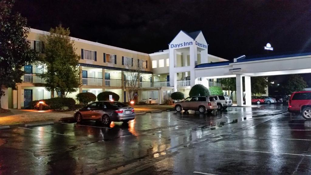 Days Inn by Wyndham Chattanooga/Hamilton Place photo 4