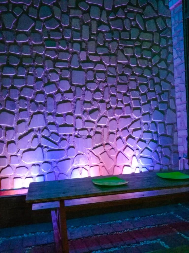 Guest Green photo 2