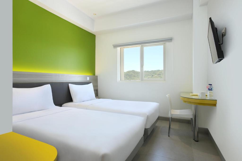 Amaris Hotel Padang photo 1
