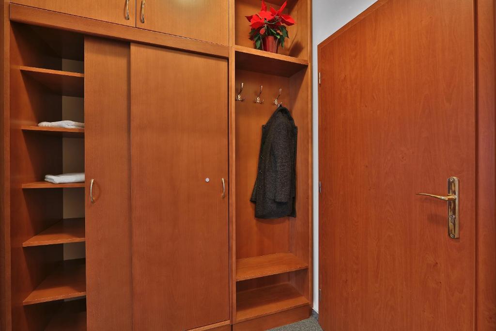 Одноместный (Улучшенный одноместный номер), Отель Attic