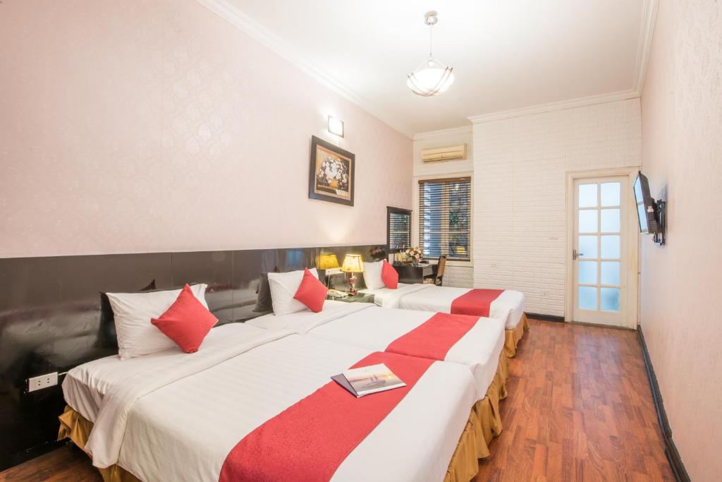 Трехместный (Трехместный номер Делюкс с окном), Hasu Hotel