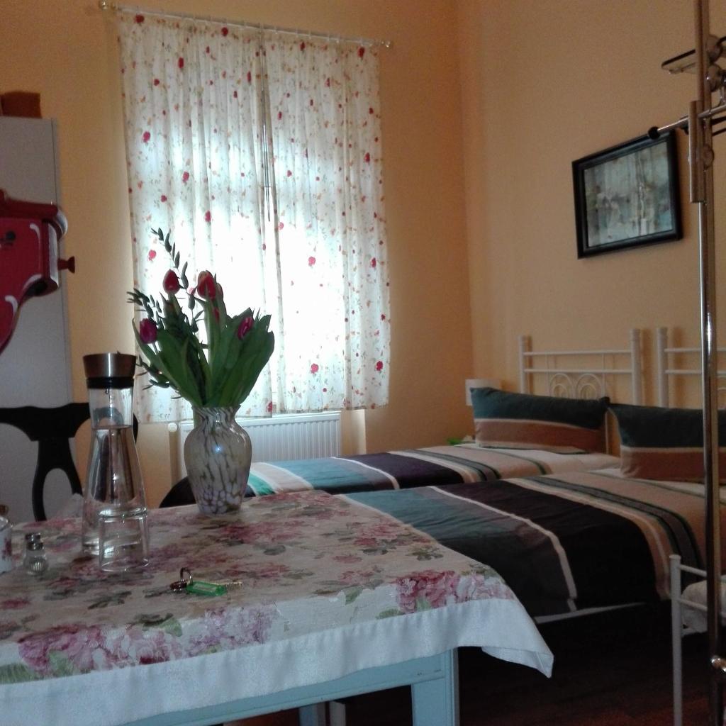 Двухместный (Стандартный номер с кроватью размера «king-size»), aCasa Bed & Breakfast