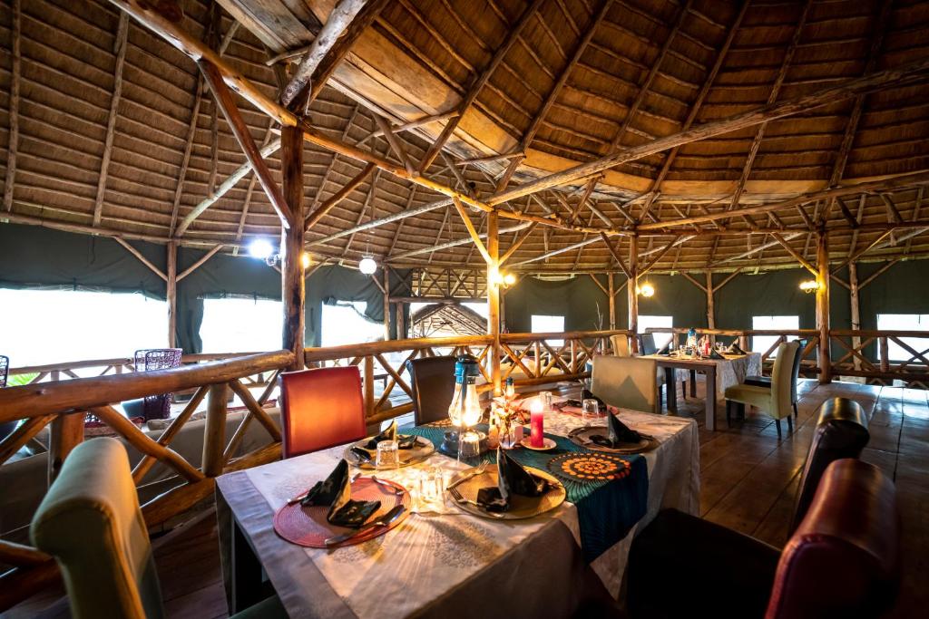 Crater Safari Lodge photo 3