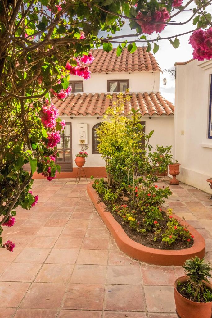 El Jardin De Su Merced B&B photo 3