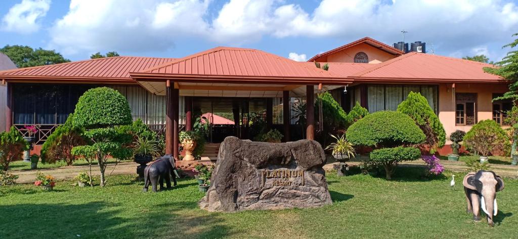 Platinum Resort