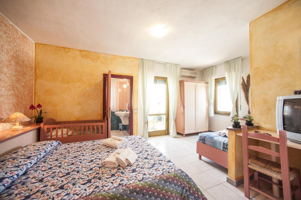 Hotel S'Ustiarvu photo 2