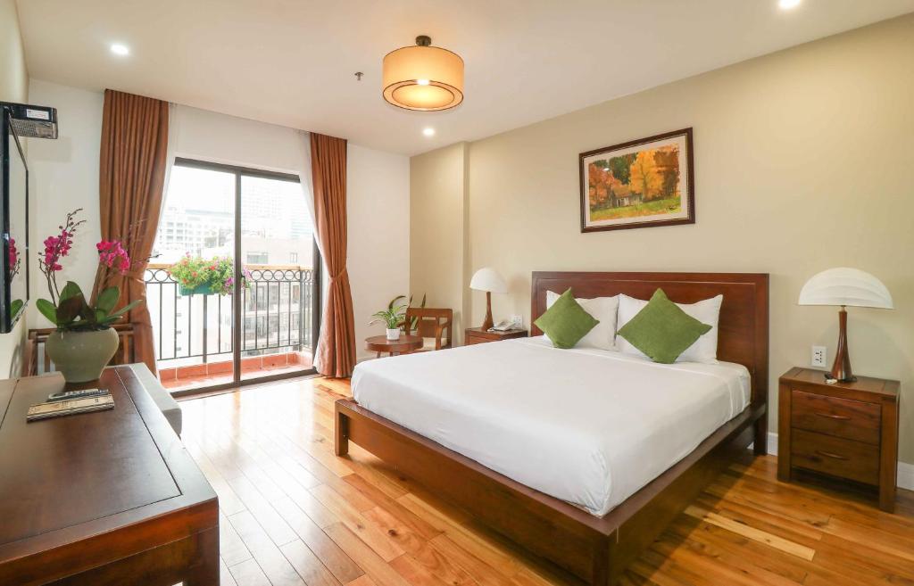 Сьюит (Эко-люкс с балконом), Eco Green Boutique Hotel Da Nang