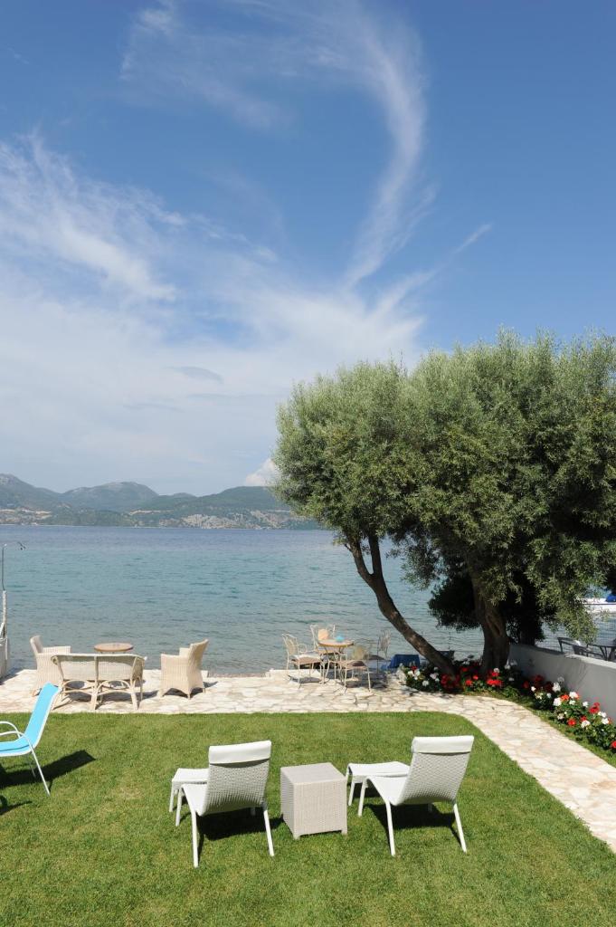 Agnadi Suites photo 1