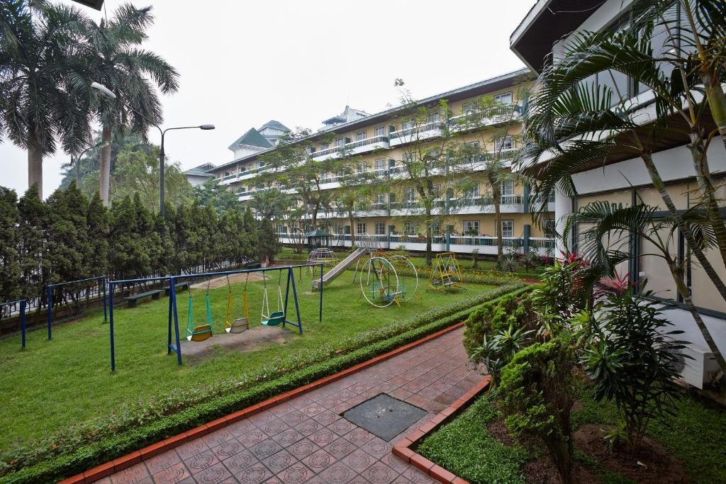 Coco Flower Village Serviced Apartment
