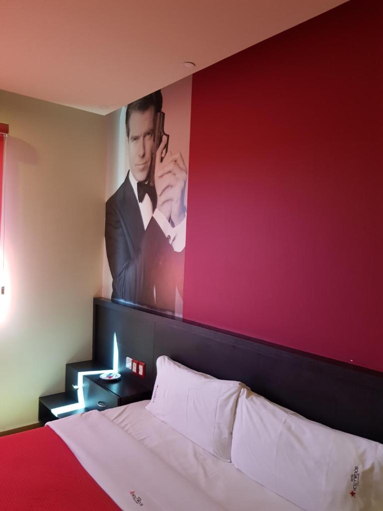 Сьюит (Представительский номер), Hotel Hollywood