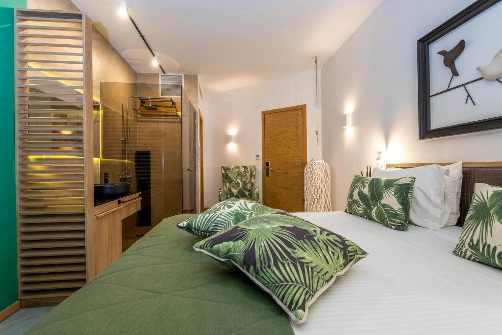 Kalamaki Luxury Suites photo 1
