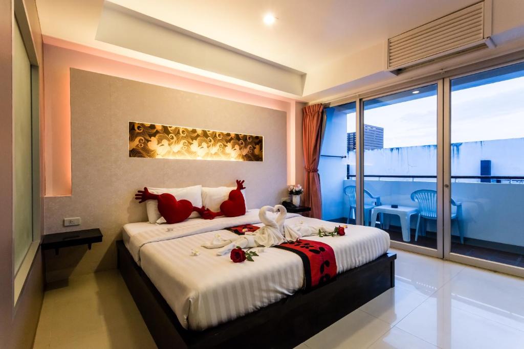 Двухместный (Staycation Offer Deluxe Double Room  + 10% Disc F&B), Курортный отель 7Q Resident