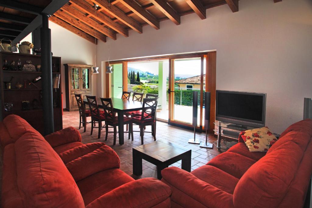 Spacious Villa in Parecag with a Swimming Pool photo 1
