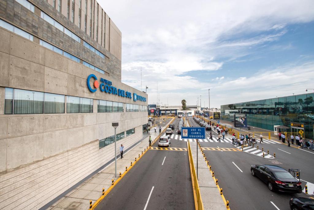Costa del Sol Wyndham Lima Airport photo 2