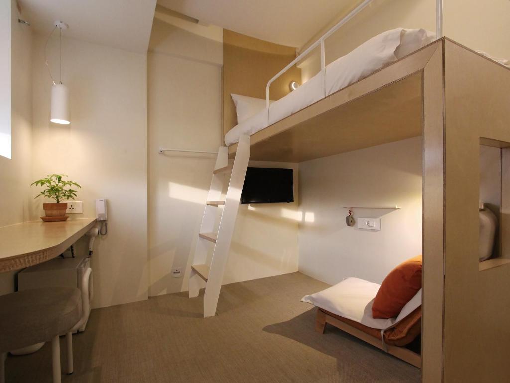 Одноместный (Двухуровневый одноместный номер с душем), Tong Tong Petit Hotel