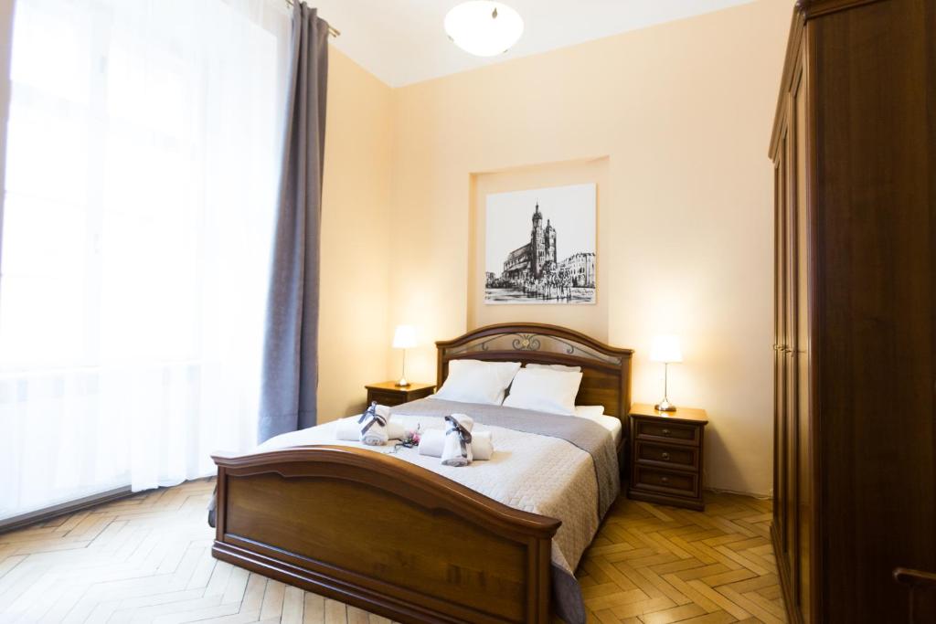 Апартаменты (Апартаменты с 2 спальнями - 3 этаж), Apartments Roman