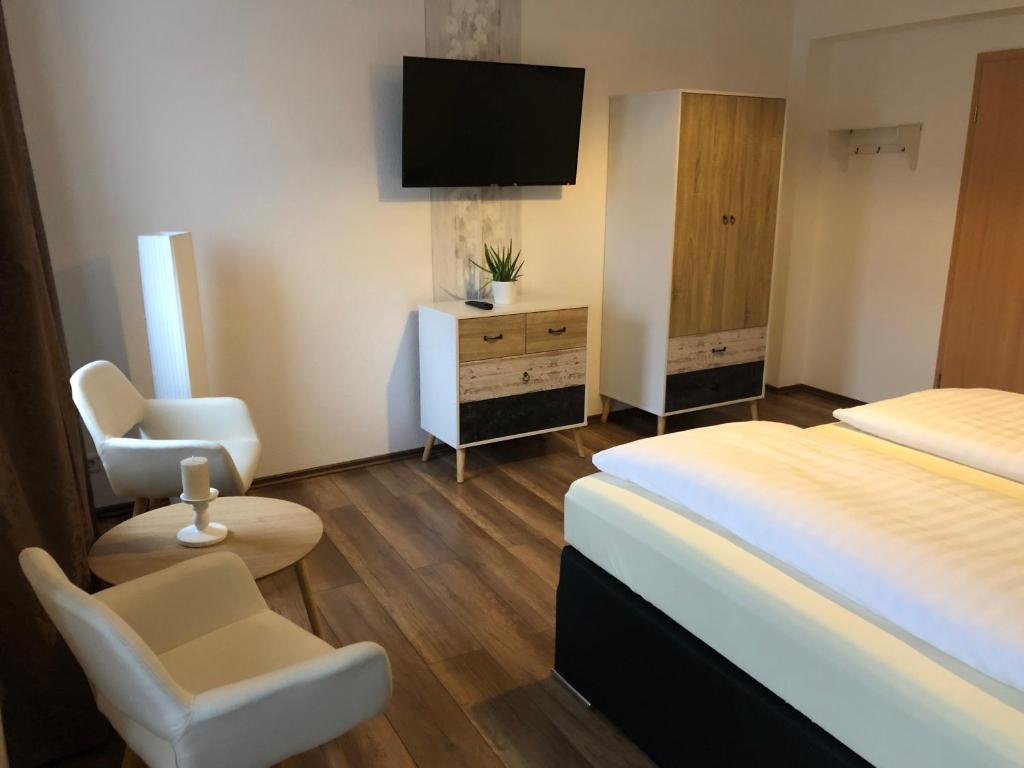 Hotel garni Zum Rebstock photo 1
